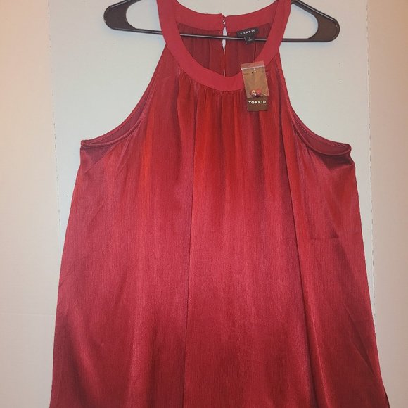 NWT Torrid  Red Sleevless Neck Tank - Picture 1 of 1